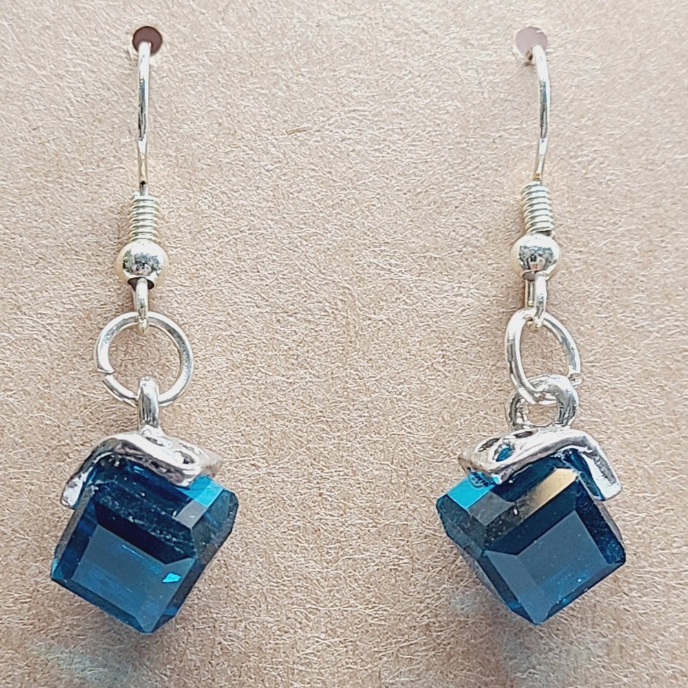 Teal Blue Crystal Cube Dangle Earrings Silver Tone Geometric Faceted Square